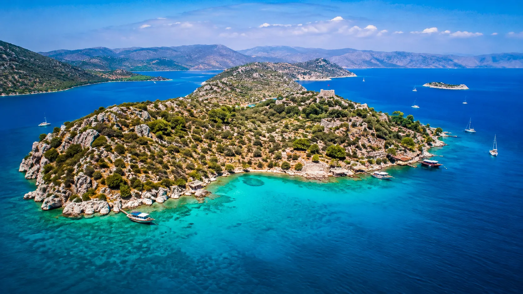 Kekova Rehberi 2026: Batık Şehir, Kekova Adası, Kaleköy ve Kekova Tekne Turu